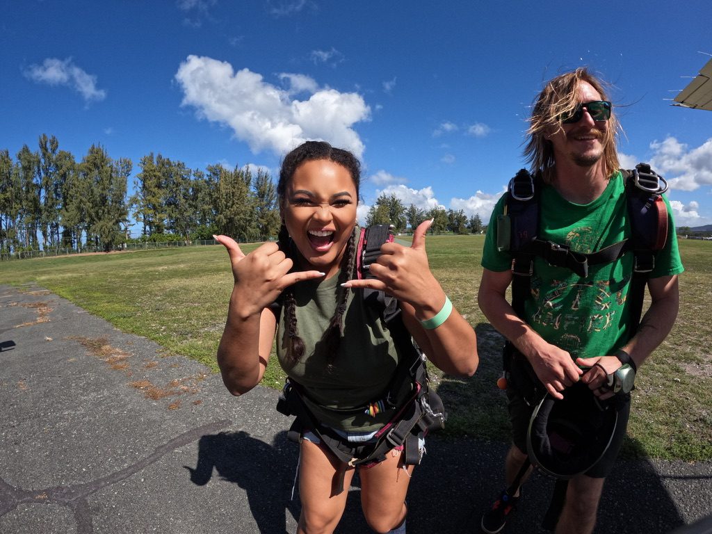 Pre-Boarding Skydiving in Hawaii