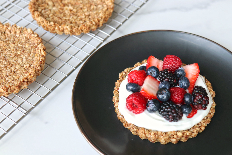 Granola Berries Tart Shell